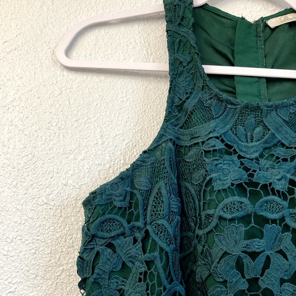 Lovers+Friends Caspian Floral Lace Shift Dress - Picture 5 of 13